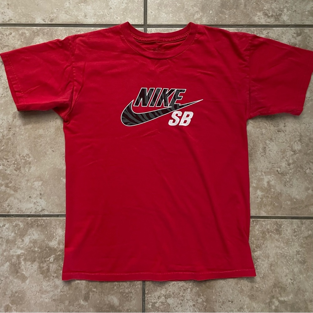 vintage nike sb shirt
